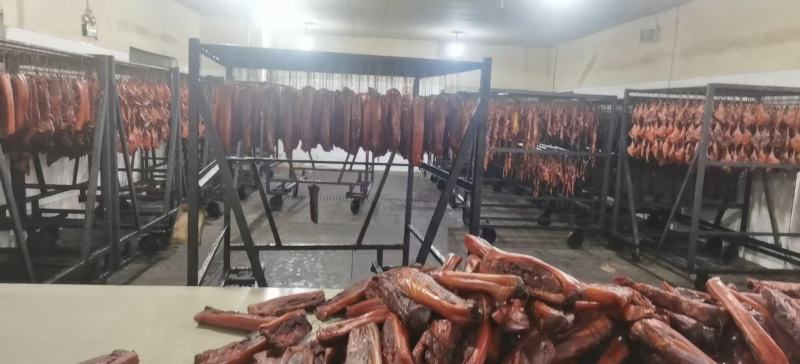 黑前腿腊肉湖南烟熏腊肉酒店餐饮湖南农家特色