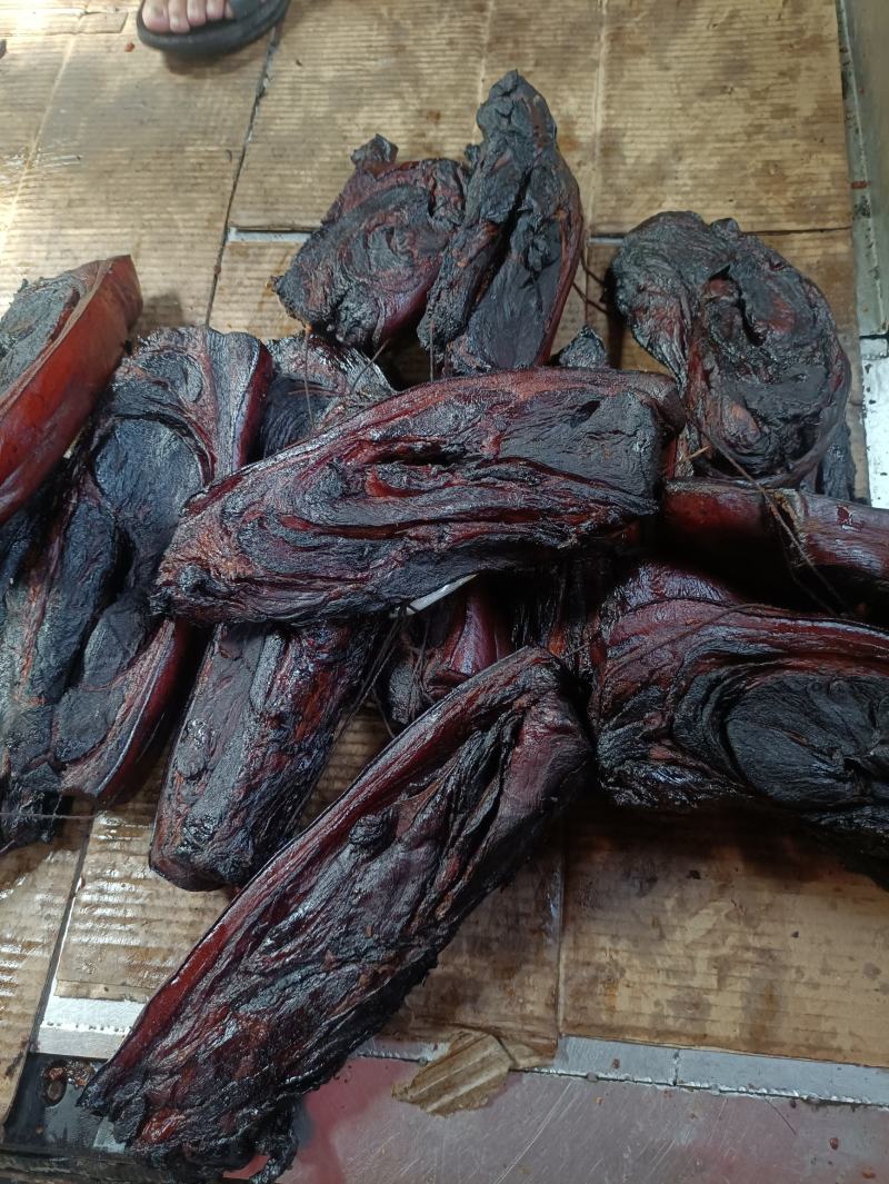 黑前腿腊肉湖南烟熏腊肉酒店餐饮湖南农家特色