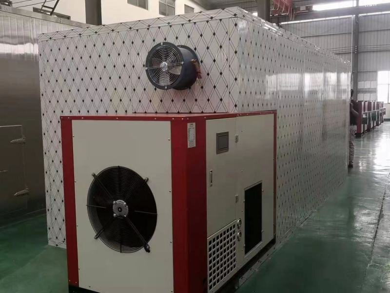 烘干机，果蔬烘干机，顾名思义即为烘干蔬菜水果的一种机器，