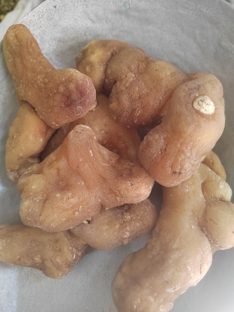 黄精个，黄精片，纯干货，颜色漂亮，一手货源