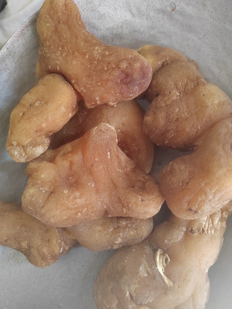 黄精个，黄精片，纯干货，颜色漂亮，一手货源