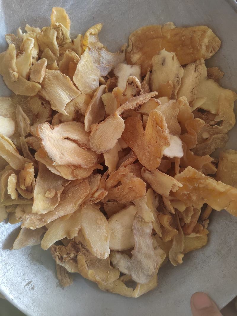 黄精个，黄精片，纯干货，颜色漂亮，一手货源