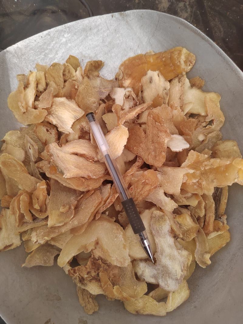 黄精个，黄精片，纯干货，颜色漂亮，一手货源