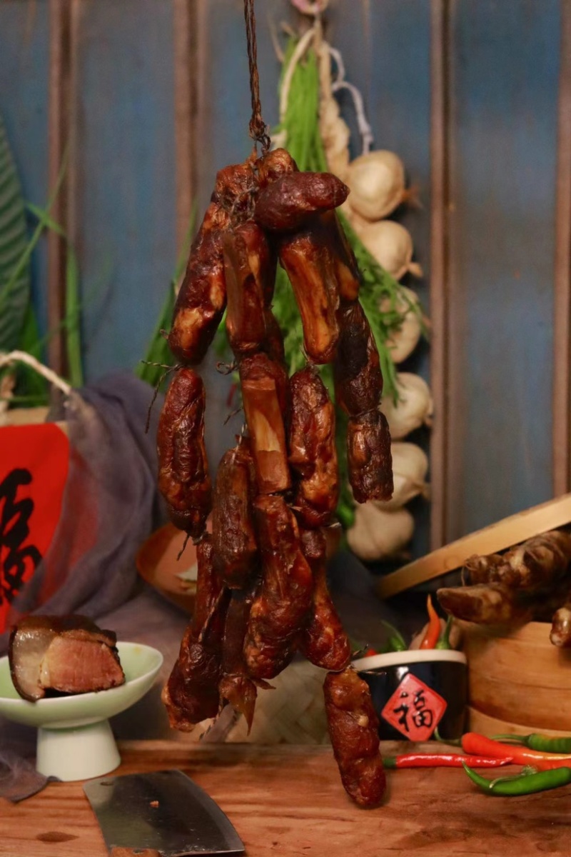 四川特产散养黑猪肉风干烟熏腊肉产地一手货源欢迎来电