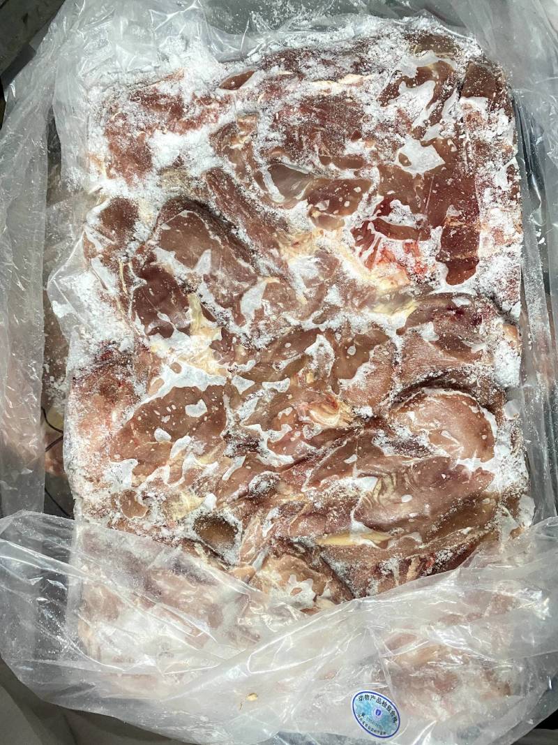 乳牛肉板，乳牛牛前。