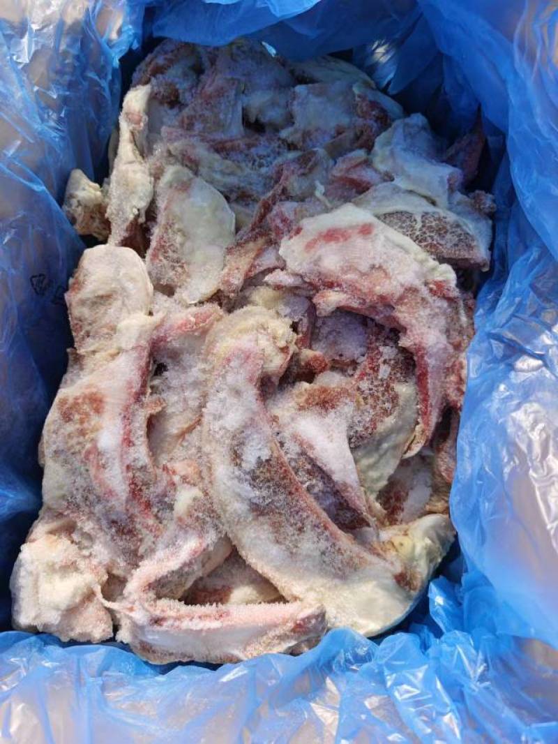 猪心管货好价低，2元一根，肥猪心管单根1.5两以上