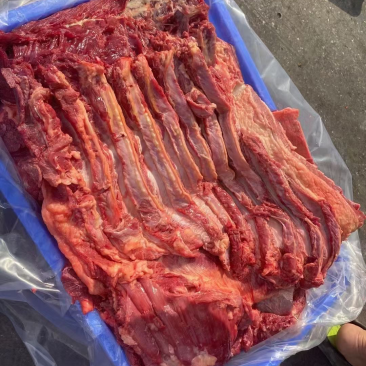 鲜驴肉带皮驴肉，货源充足支持全国各地发货