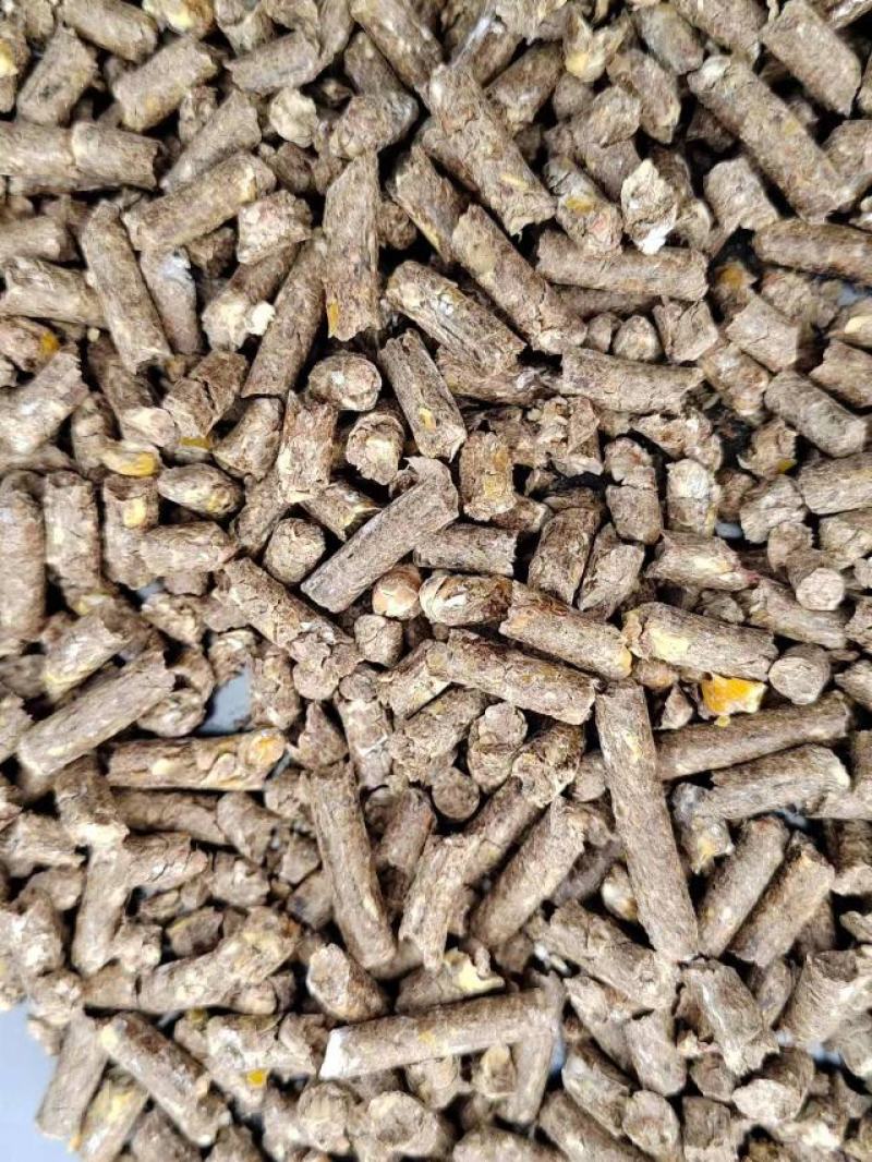 【饲料】花生秧和玉米混合颗粒饲料，产地一手货源，质量保证