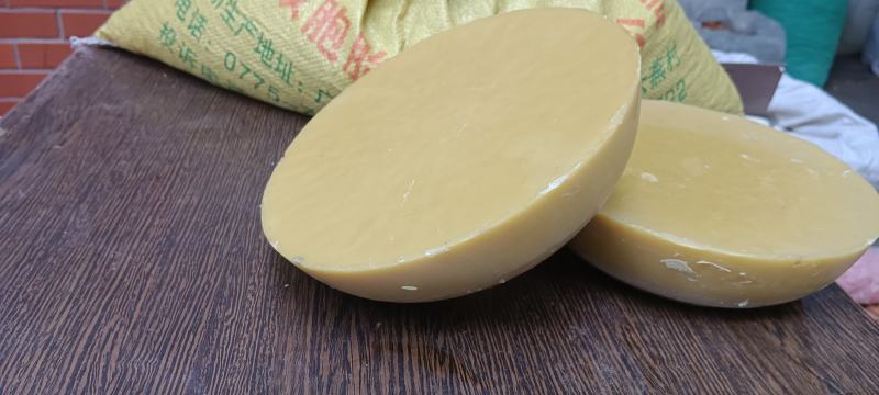 招蜂蜂蜡，食用蜂蜡，中锋蜂蜡