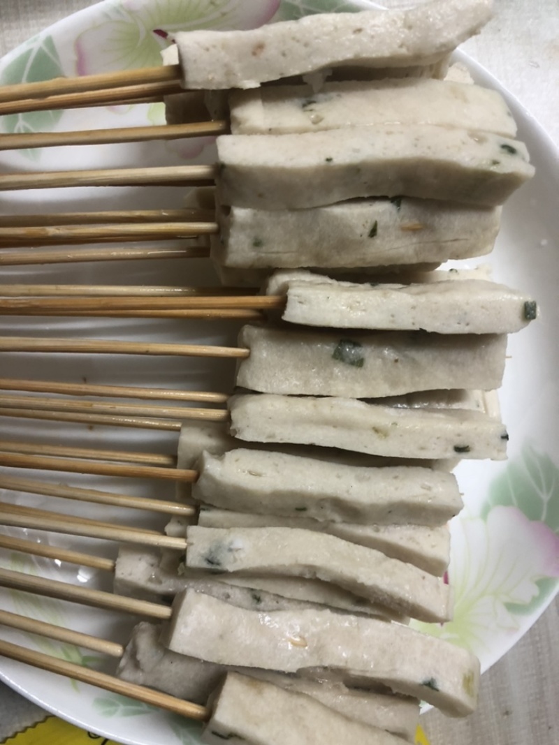 烧烤串手把鱼腐，量大从优