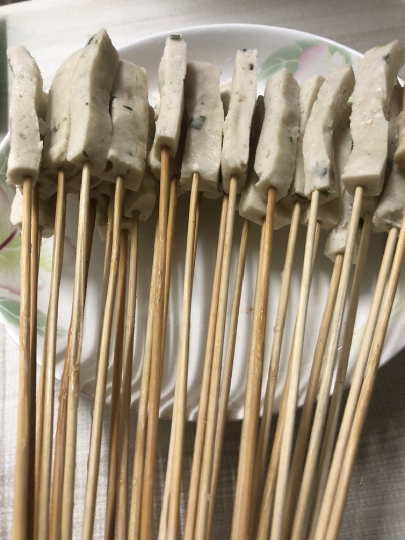 烧烤串手把鱼腐，量大从优