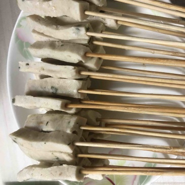 烧烤串手把鱼腐，量大从优
