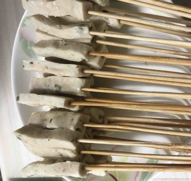 烧烤串手把鱼腐，量大从优