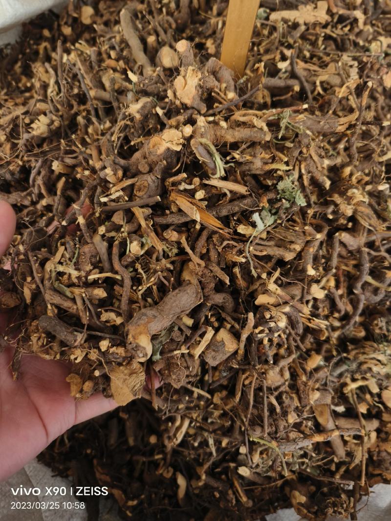三月泡茅莓根货源充足，保证质量10公斤以上更优