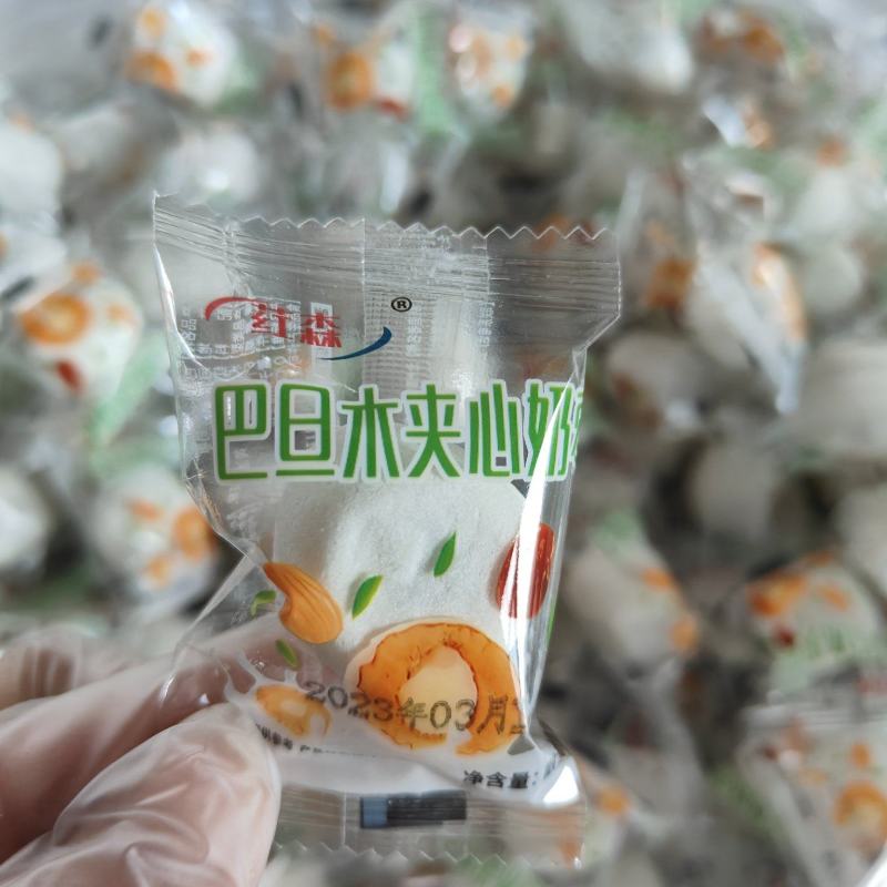 奶酪枣夹杏仁奶枣网红抖音炒奶枣炒货巴旦木夹心奶酪新疆红枣