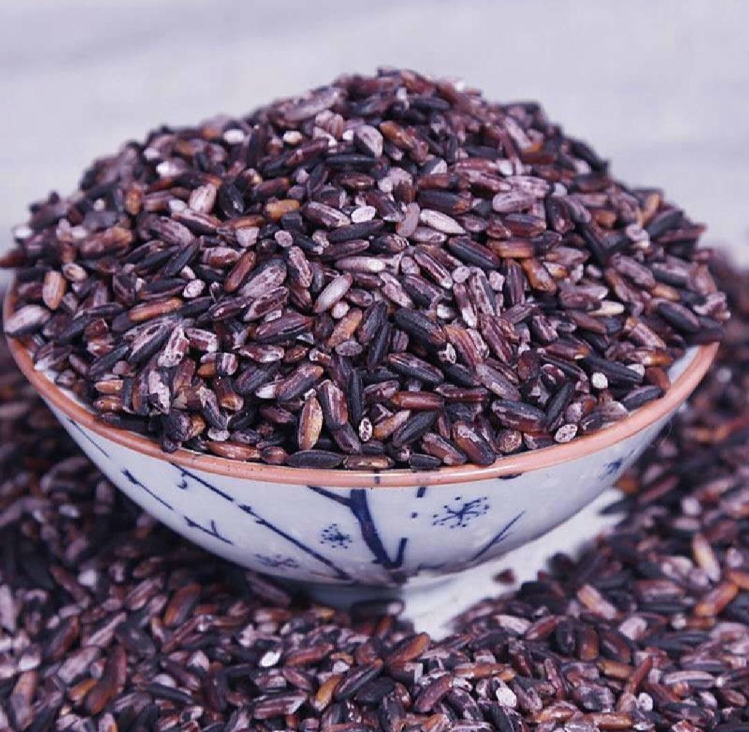 紫薯与其他蔬菜搭配摆盘