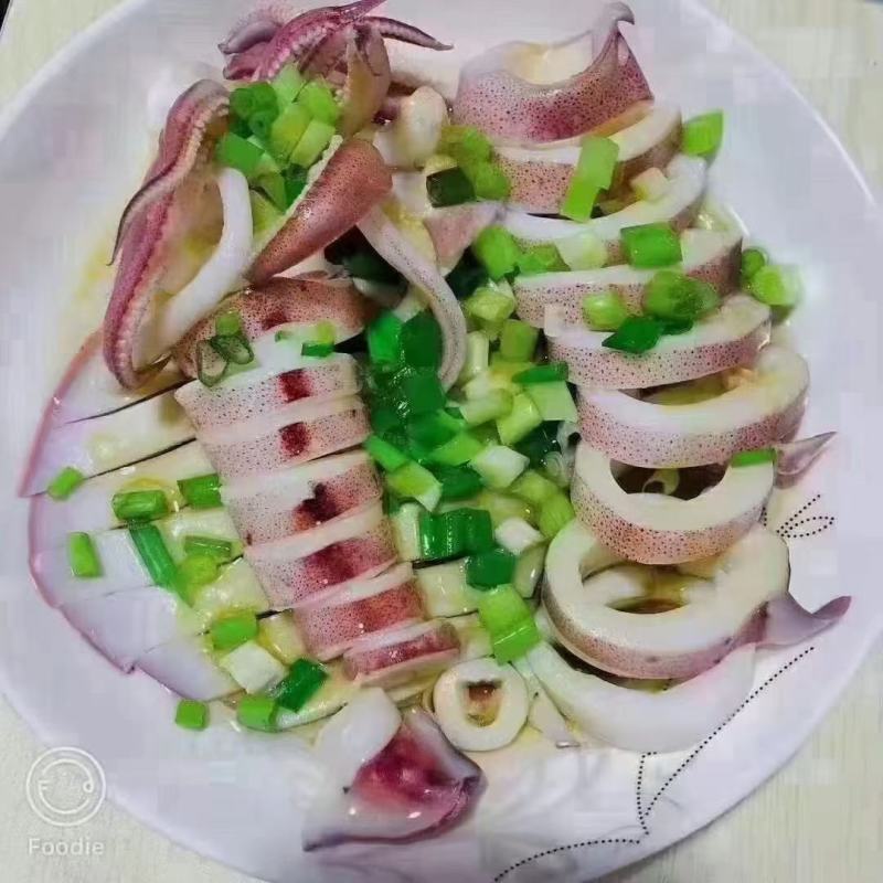 台海手钓鱿鱼(大管)，活冻鱿鱼，可刺身，小件试样十斤1件