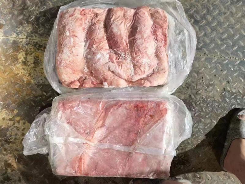 羊尾油，纯大块，颜色鲜，烧烤用价格合适量大从优