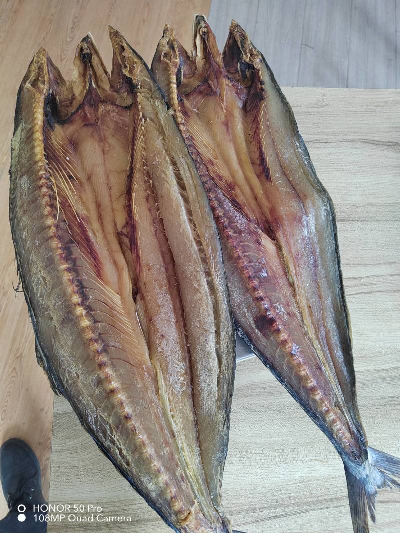 青岛一卤鲜新晒鲅鱼干淡干不咸马鲛鱼干顺丰快递