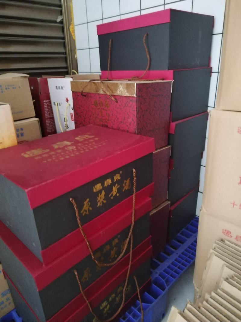 房县精品礼品盒6坛装遇真泉黄酒，厂家直销一条龙服务