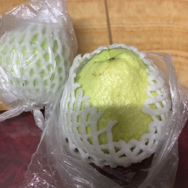 吃了一个，挺好吃的，又大也不贵，需要的老板给你代购