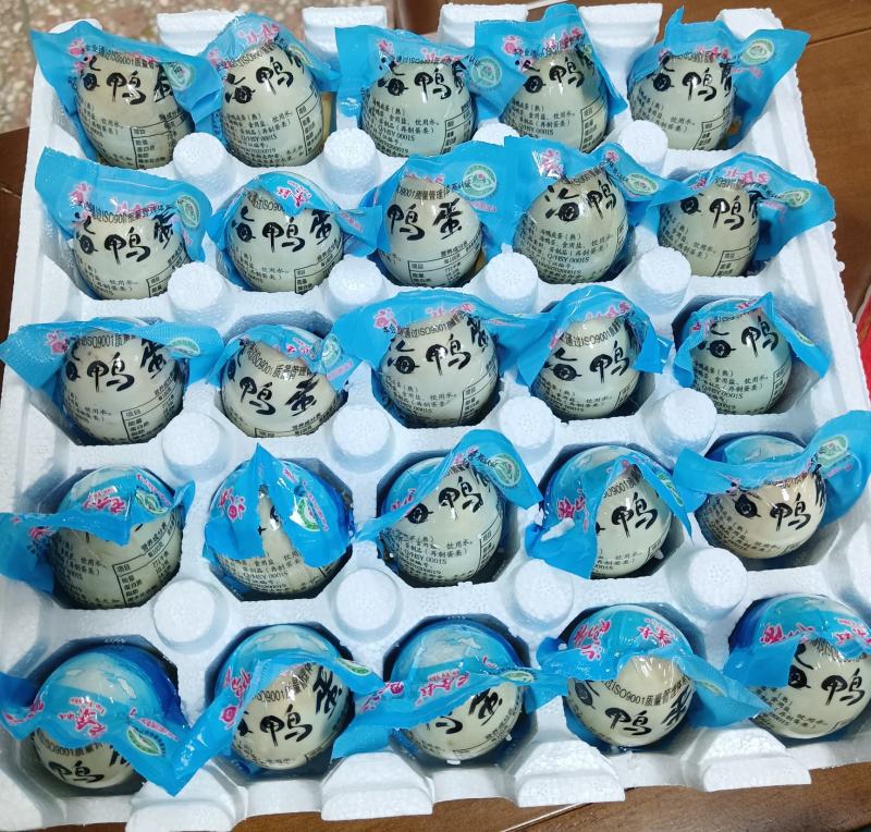 咸海鸭蛋（热销，一手货源，量大，品质保证）