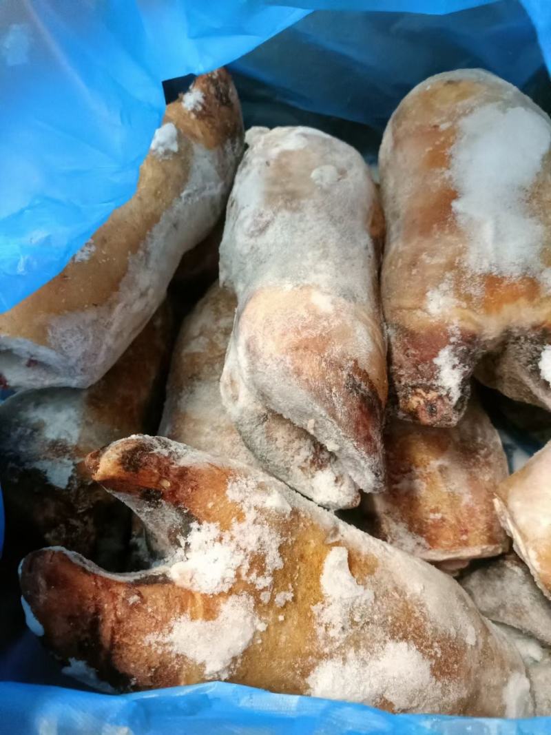 火烧带筋牛蹄，一件50斤左右，每件的具体重量麻烦联系客服