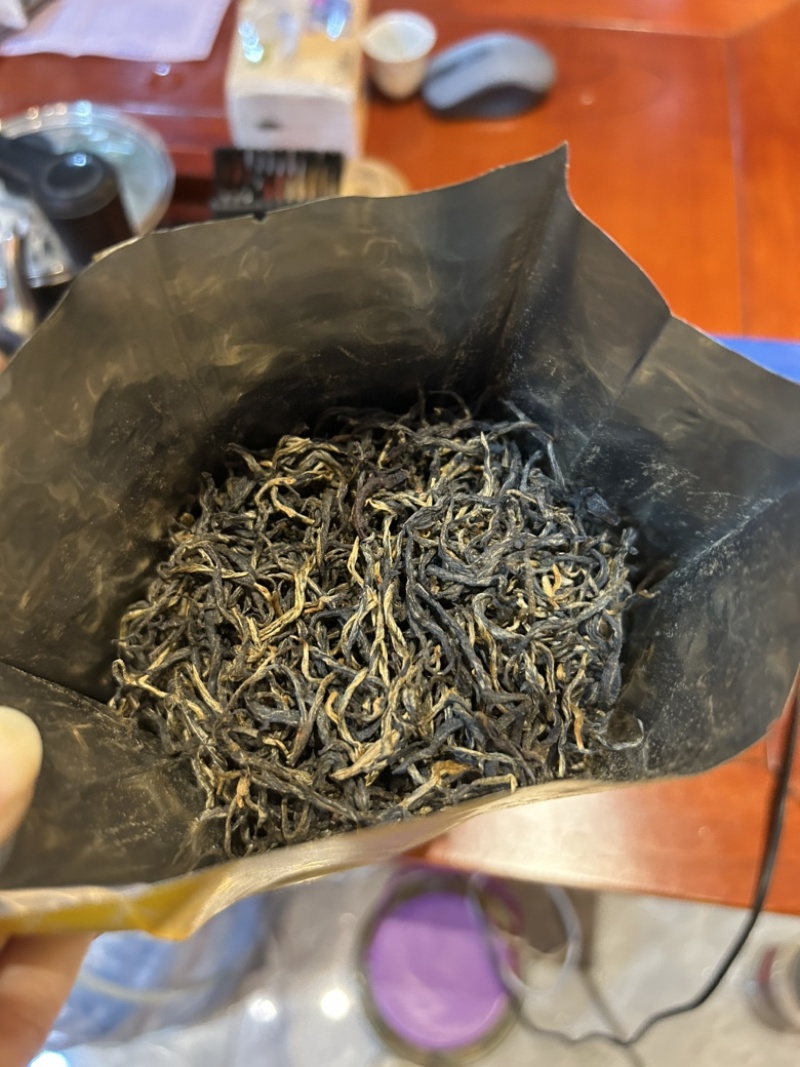 一斤包邮一斤也是批发价英德红茶英红九号春茶