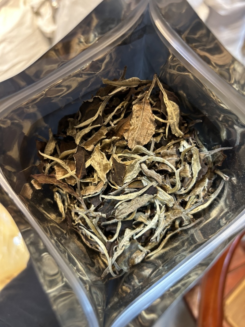 2020年英红九号白茶老白茶英德红茶