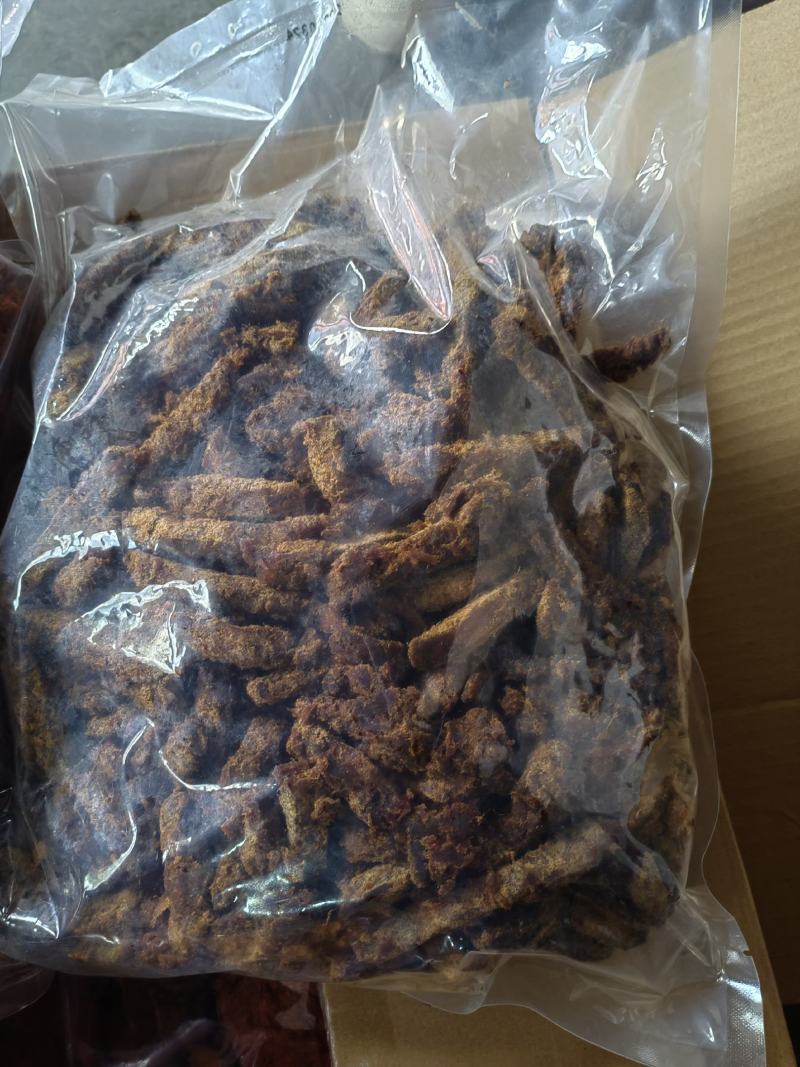 猪肉片，猪肉条牛肉味实足五香麻辣展会跑江湖休闲零食