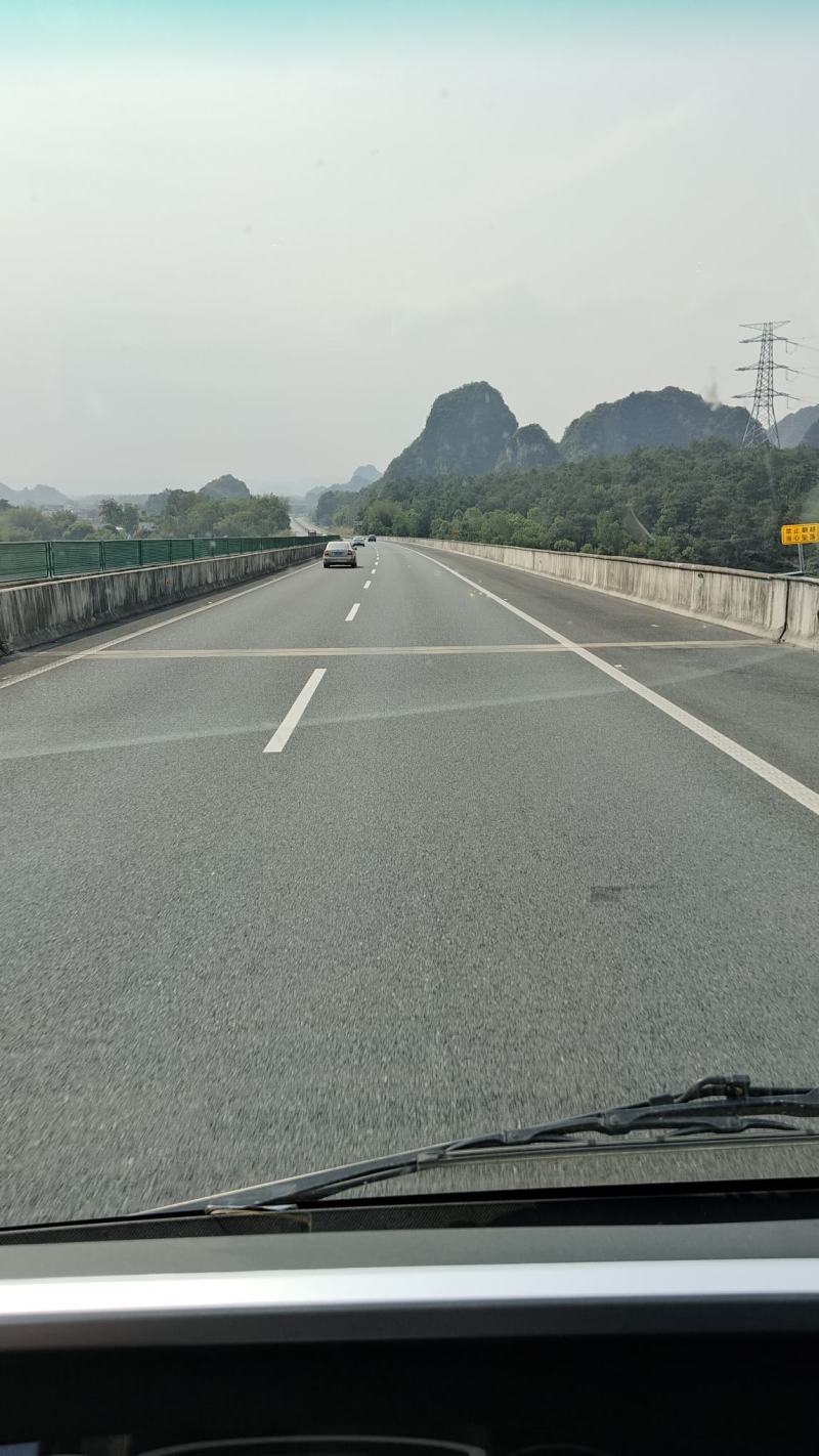 大麦虫养殖场直销，广东阳春大量现货全国配送，专车，请车配