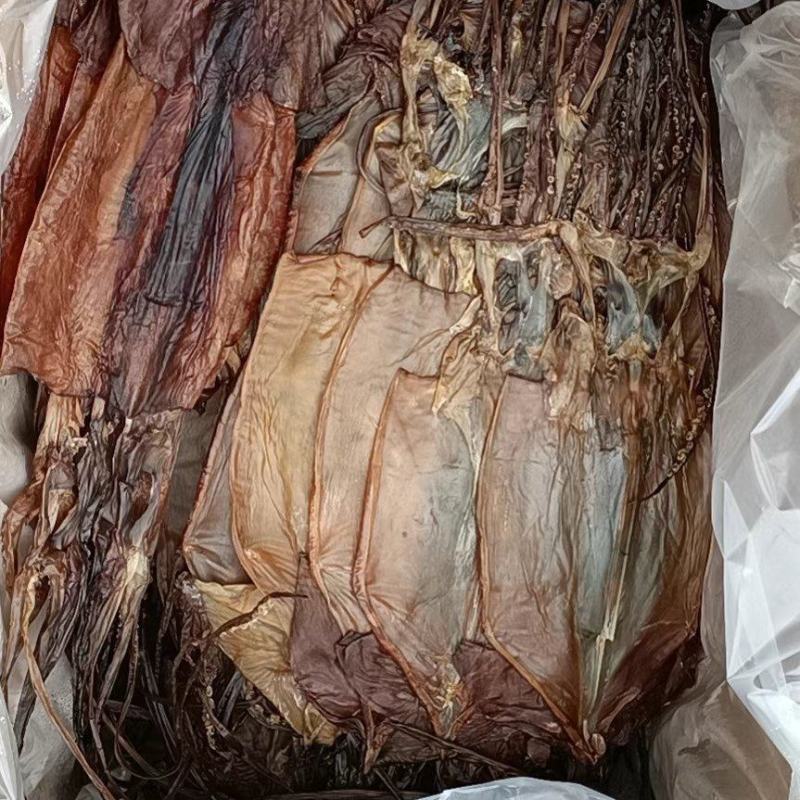 水发带头鱿鱼干专用，质量好干度好泡发度强，支持定制加工。
