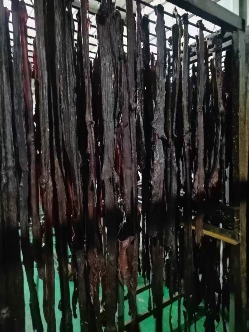 纯牛肉风干肉，五香味麻辣味，一小袋10斤装，一件50斤