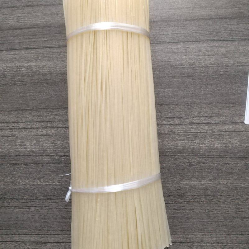 正宗过桥米线劲道爽滑优质大米制作而成嗦个不停