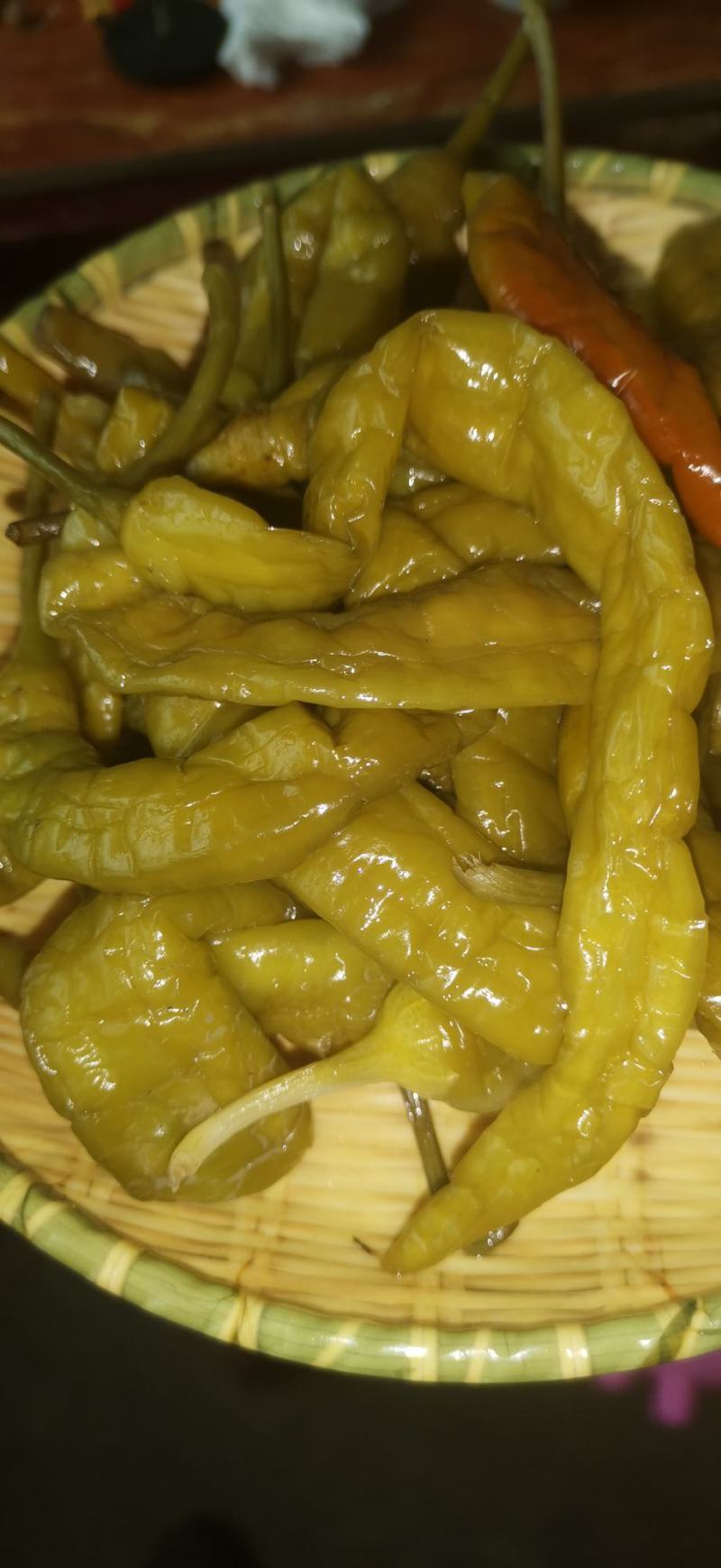 【泡菜】酸辣椒，泡辣椒买10吨送1吨，另外奖励3到5千元