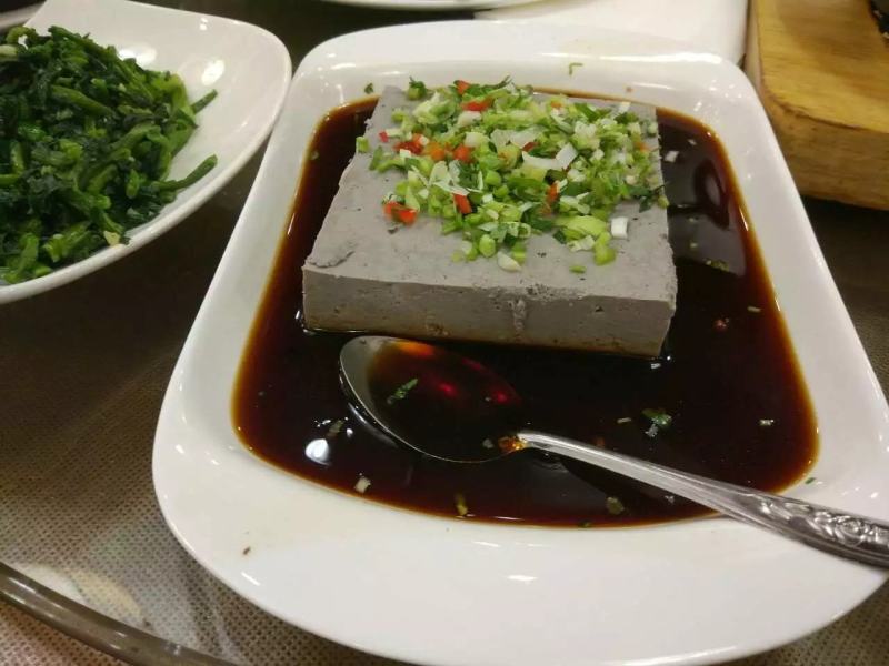 黑豆腐养生黑豆腐真空保鲜厂家直销适合餐饮渠道