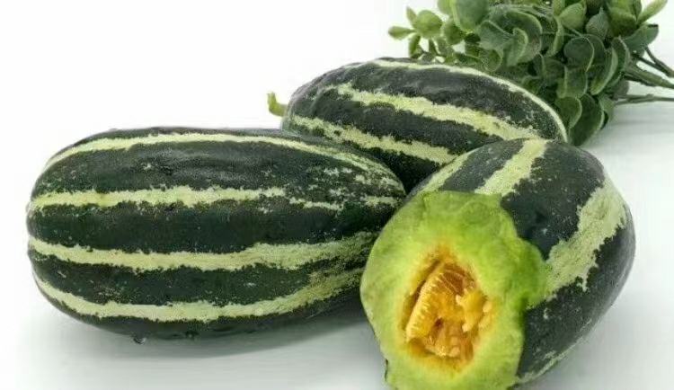 花蕾甜瓜切开图示