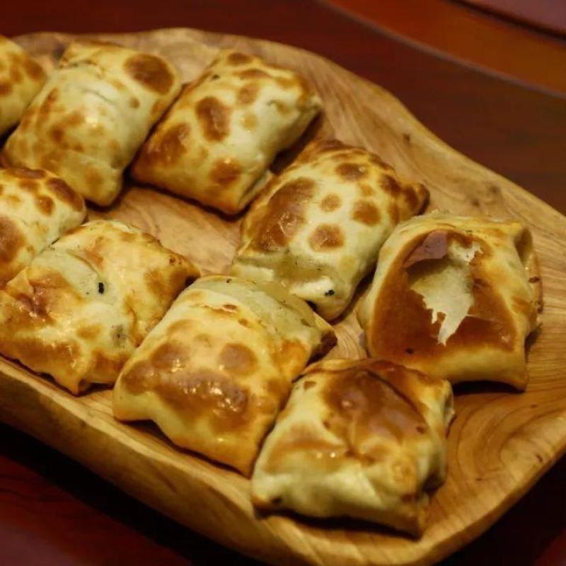 【顺丰包邮】新疆烤包子牛肉馅烤包子新鲜传统小吃美食