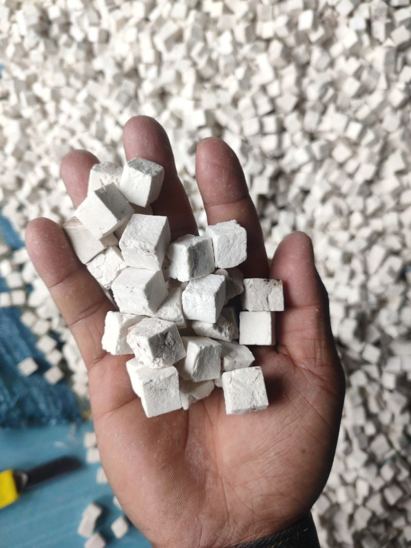 云南白茯苓中心丁无硫晒干烘干1公分丁0.9公分丁