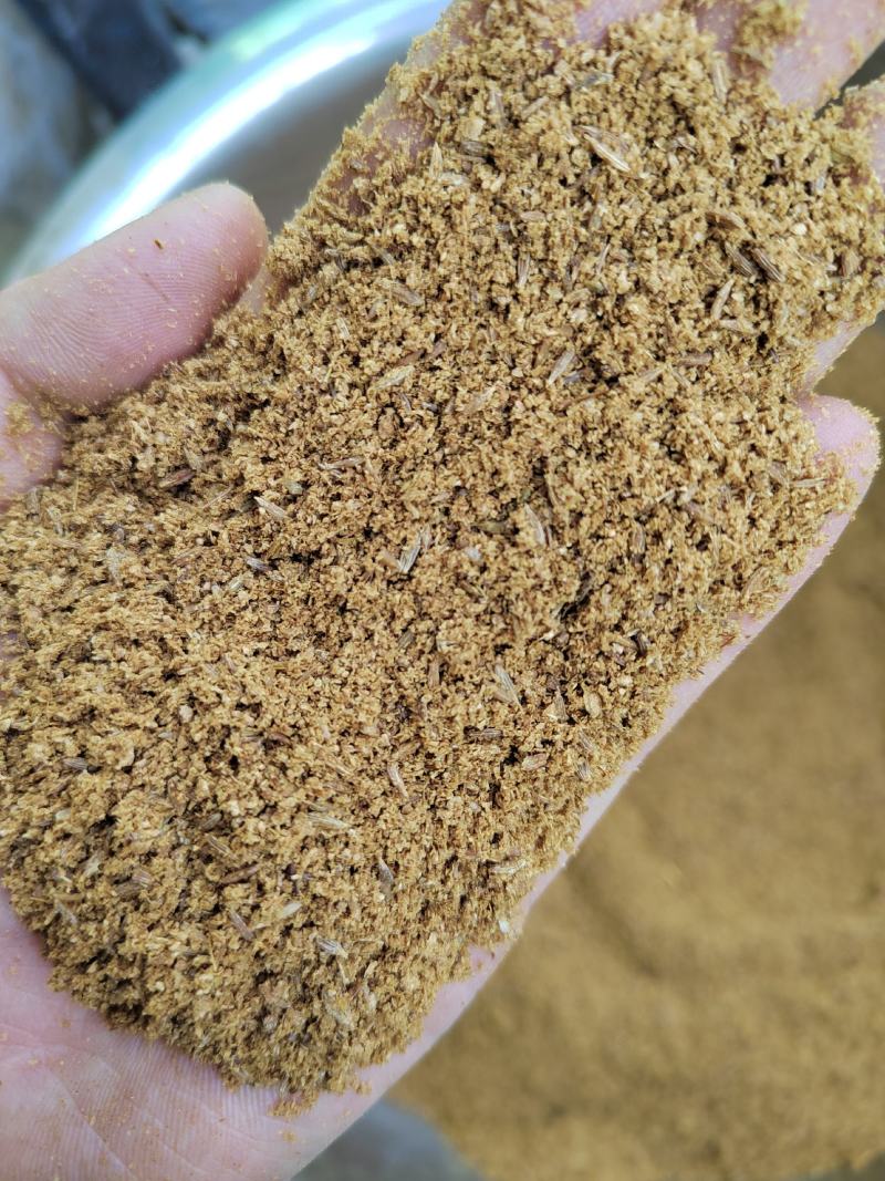 孜然粉山东孜然碎，味道超浓价格适中，烧烤必备