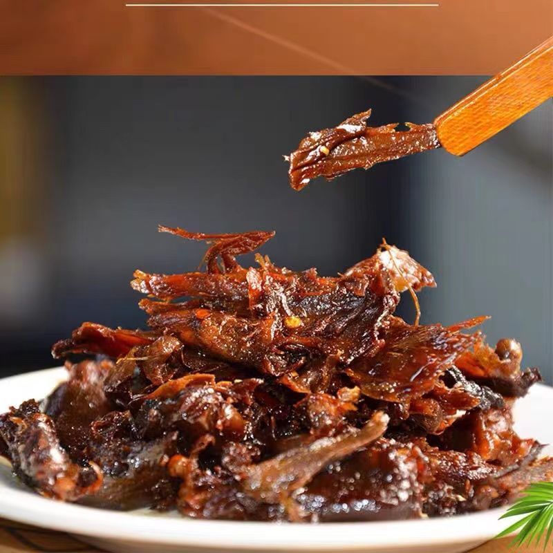 酱板鸭湖南特产零食小吃熟食整只风干手撕烤鸭香辣特辣即