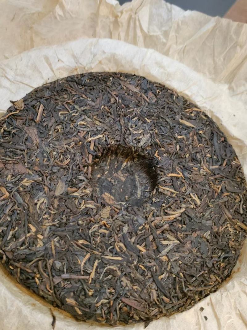 2005年云南江城圆茶老生茶饼357克高香普洱茶干仓七子