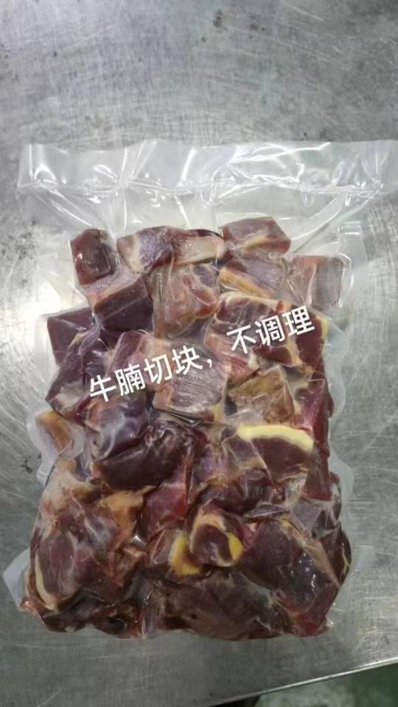 涮锅炖煮烤黄瓜条，肥牛卷，牛排骨，牛肋条样样俱全