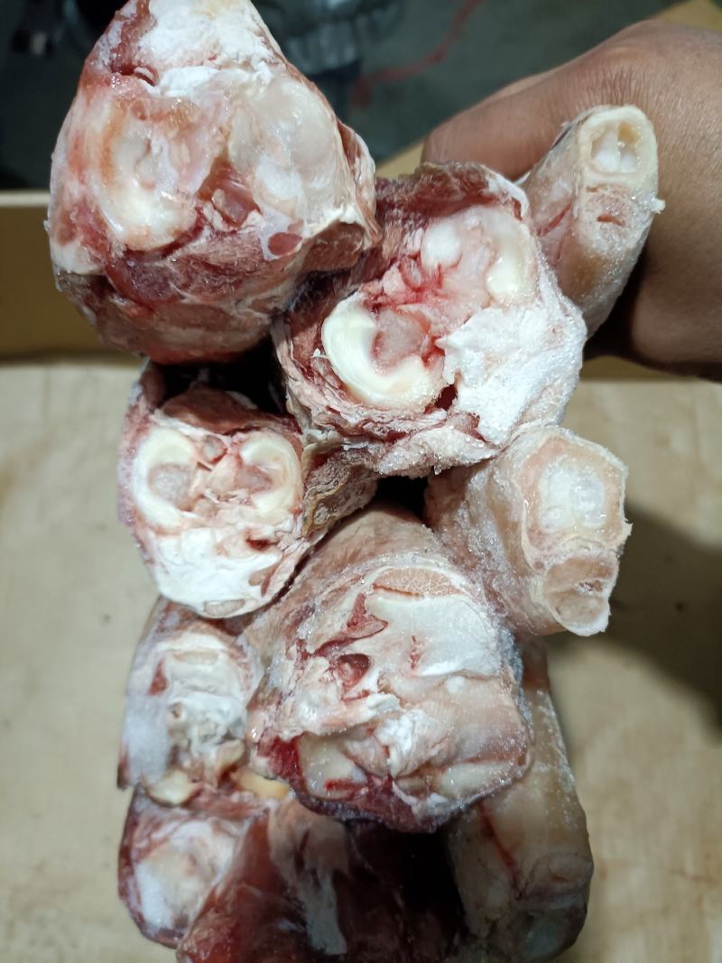 羔羊前腱，单根重量七八两一个，烧烤店，熟食店食材