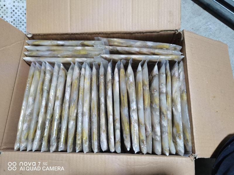 鳑鲏鱼，开肚去内脏适合，煎炒烹炸，休闲美味佳肴！