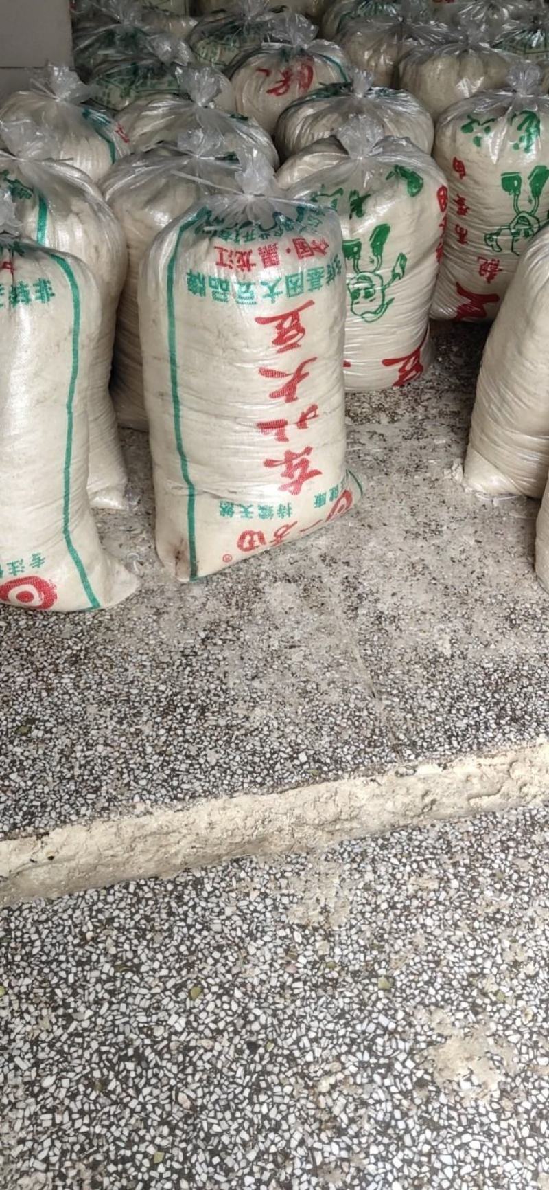 新鲜脱水豆渣营养又健康大大降低养殖成本
