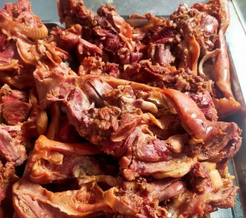 猪头肉规格500g酱香全熟卤制猪头肉无骨带核桃肉