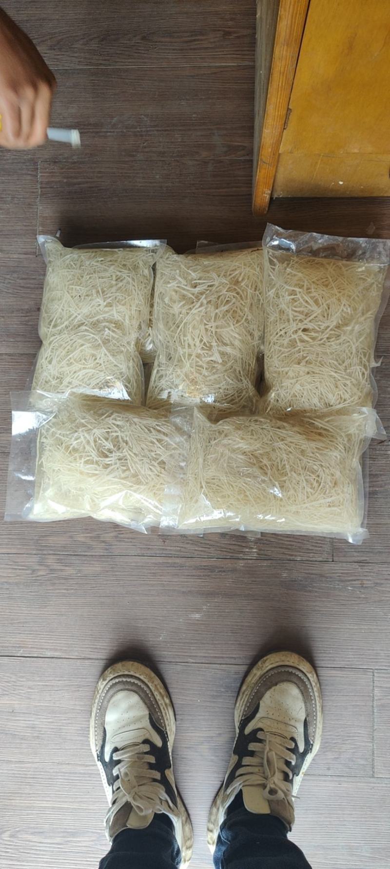 鲜牛蒡丝
