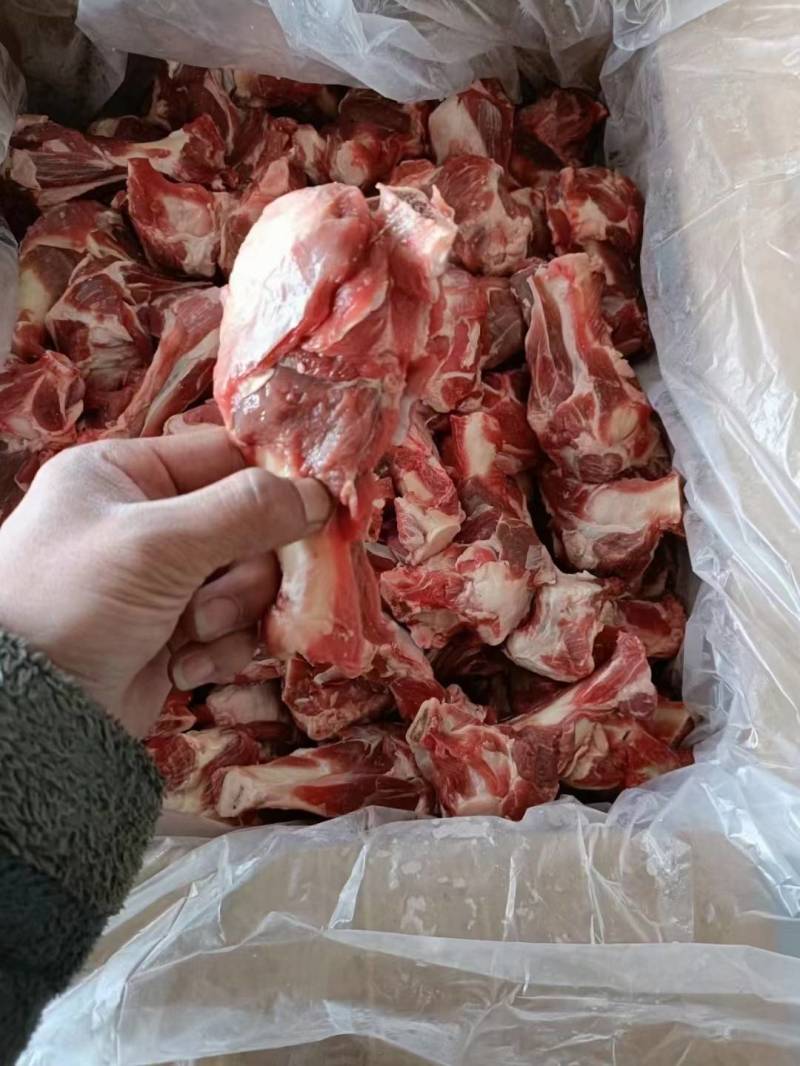 带肉羊棒骨