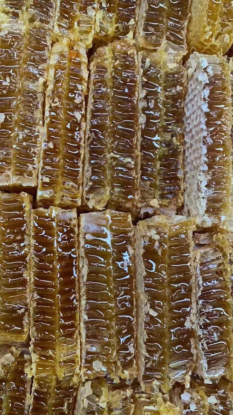 直接嚼着吃的蜂巢蜜，口感清甜去火，产地直供，价格优惠